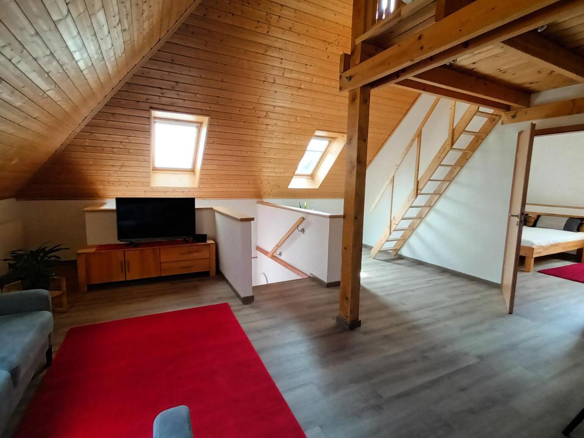 Ferienwohnung Rittergut Rossendorf ドレスデン エクステリア 写真